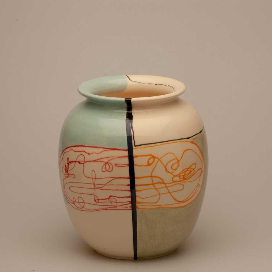 functional/vases/008-mindloop/2 - image - 2